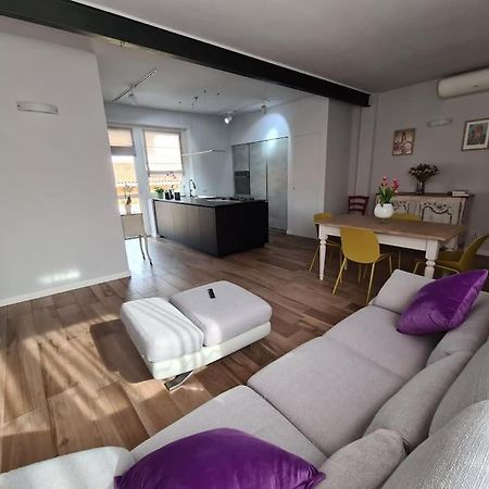 Cuore Di Alba Charming Apartment Екстер'єр фото