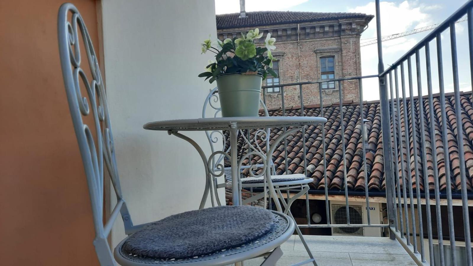 Cuore Di Alba Charming Apartment Екстер'єр фото