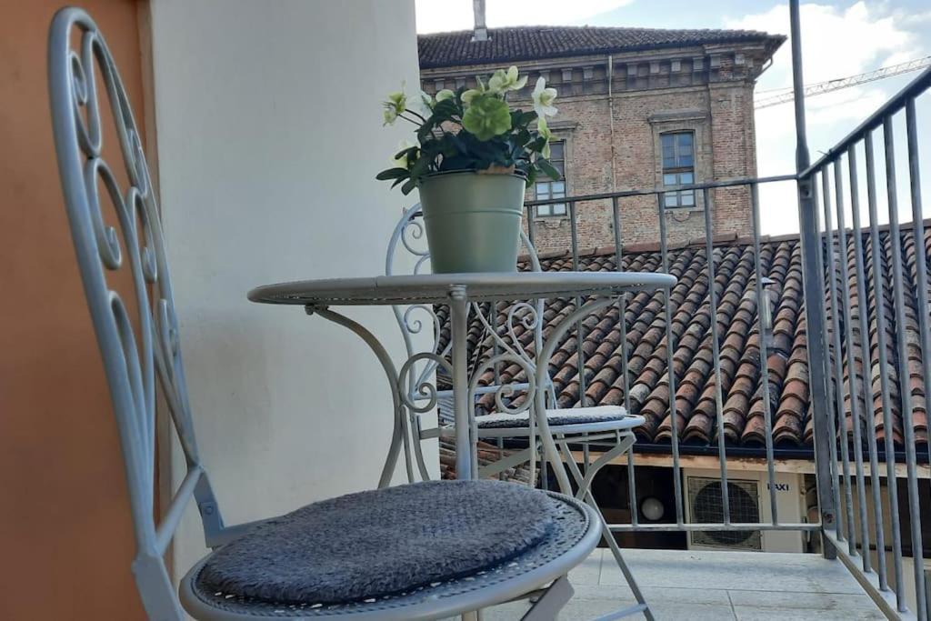 Cuore Di Alba Charming Apartment Екстер'єр фото